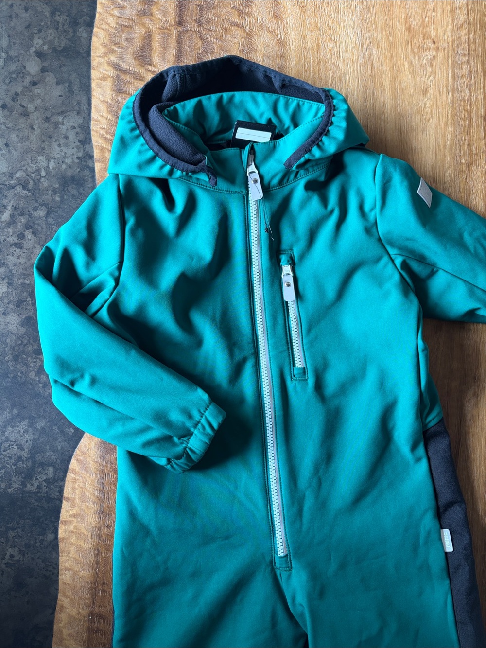 reima
Softshell Water-Repellent
Outdoor Jumpsuit - Nurmes - Picture 3 of 6